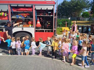 df357fcf 11ef 4806 bd1d 6b54cd00fa83