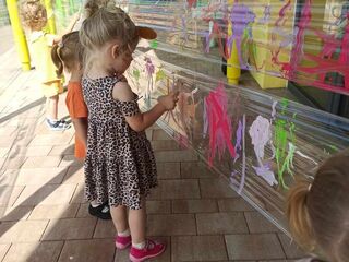 52357882 1d0a 42fa 93b8 5a5ef7935fb2