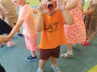 7589a157 ba5c 4b70 9ea4 e049cbbb9c84