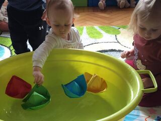 a92bc269 75e2 46bc 8d17 a579c78c3672