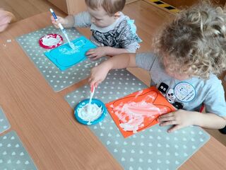 935f6aae 06a6 42c4 ba29 d8d34627be71