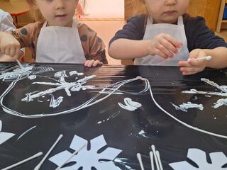 received 745644073792514