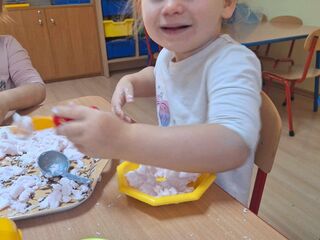 received 891008352688418