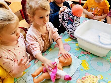 313C192E B269 476C 84B6 D52C727C25AF