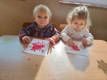 received 924369795272472