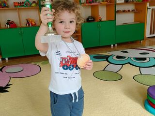 7576c763 59d8 4c7b 96da 2483252299c4